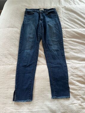 Women’s Principle denim innovators Dark Wash Straight Jeans with Raw Hem size 31